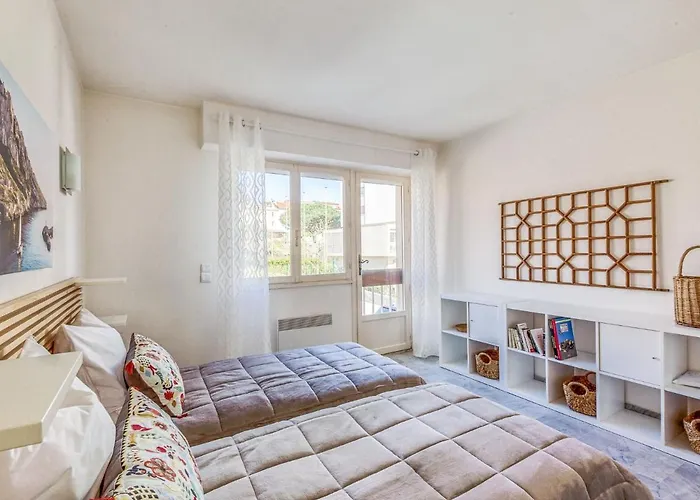 Les Mimosas By Interhome Sainte-Maxime